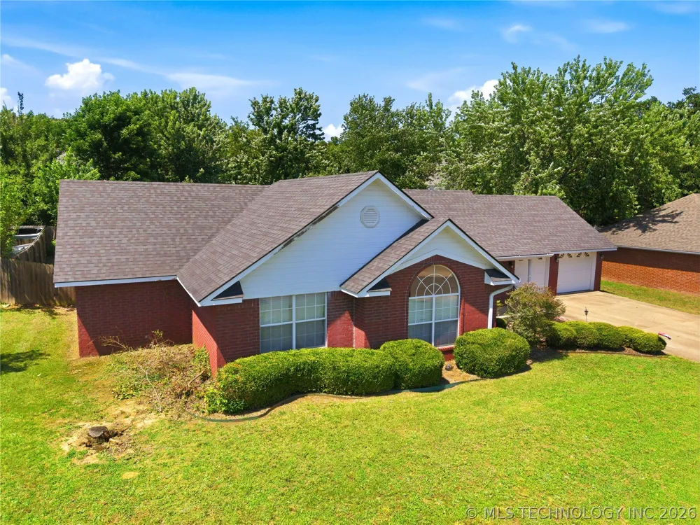 905 Kentucky Derby Sallisaw, OK 74955