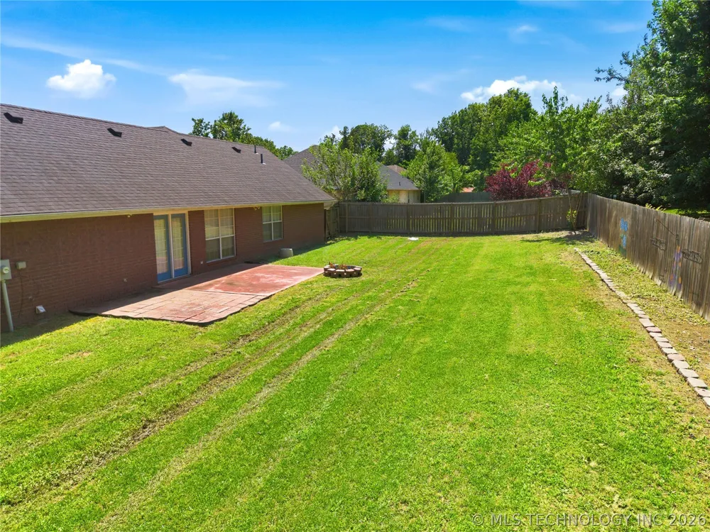 905 Kentucky Derby Sallisaw, OK 74955