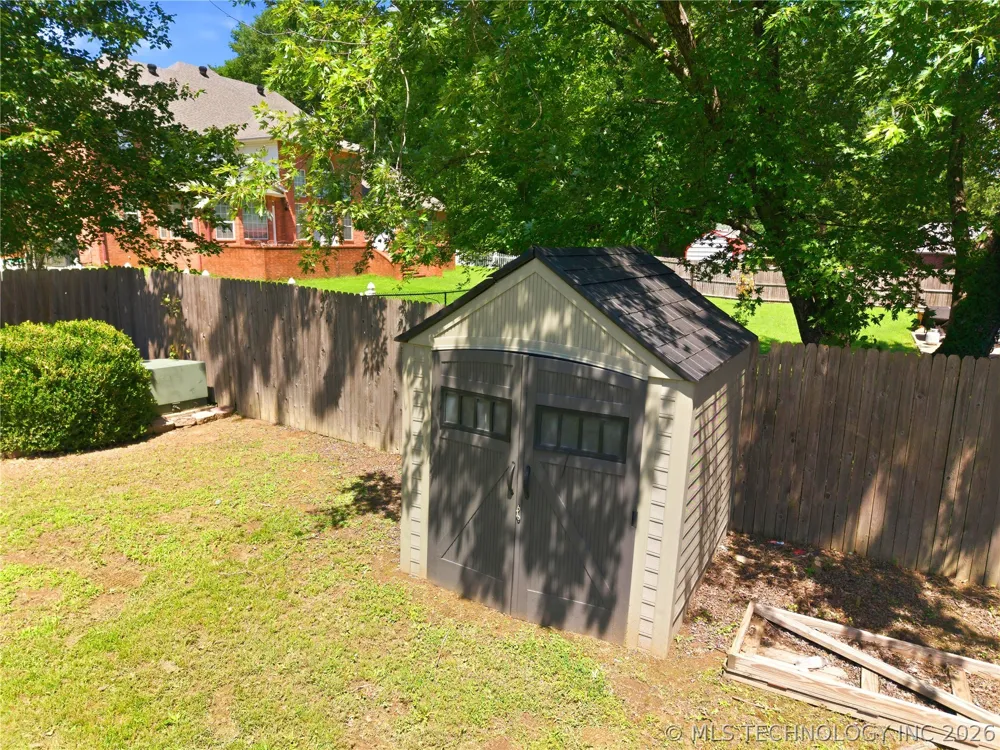 905 Kentucky Derby Sallisaw, OK 74955