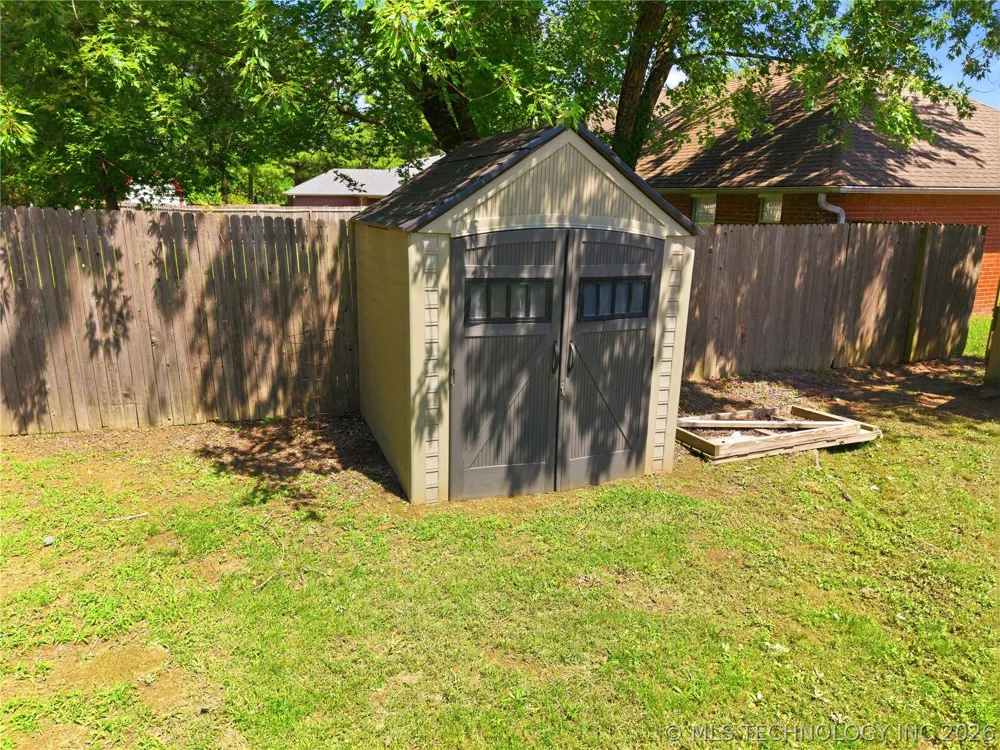 905 Kentucky Derby Sallisaw, OK 74955