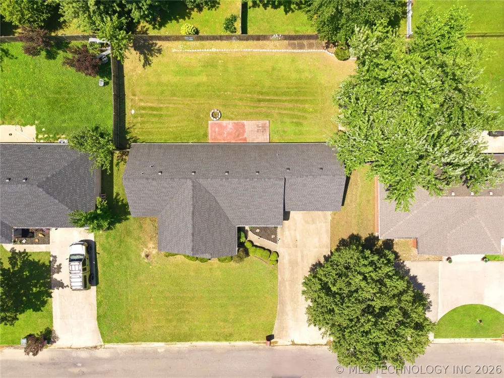 905 Kentucky Derby Sallisaw, OK 74955