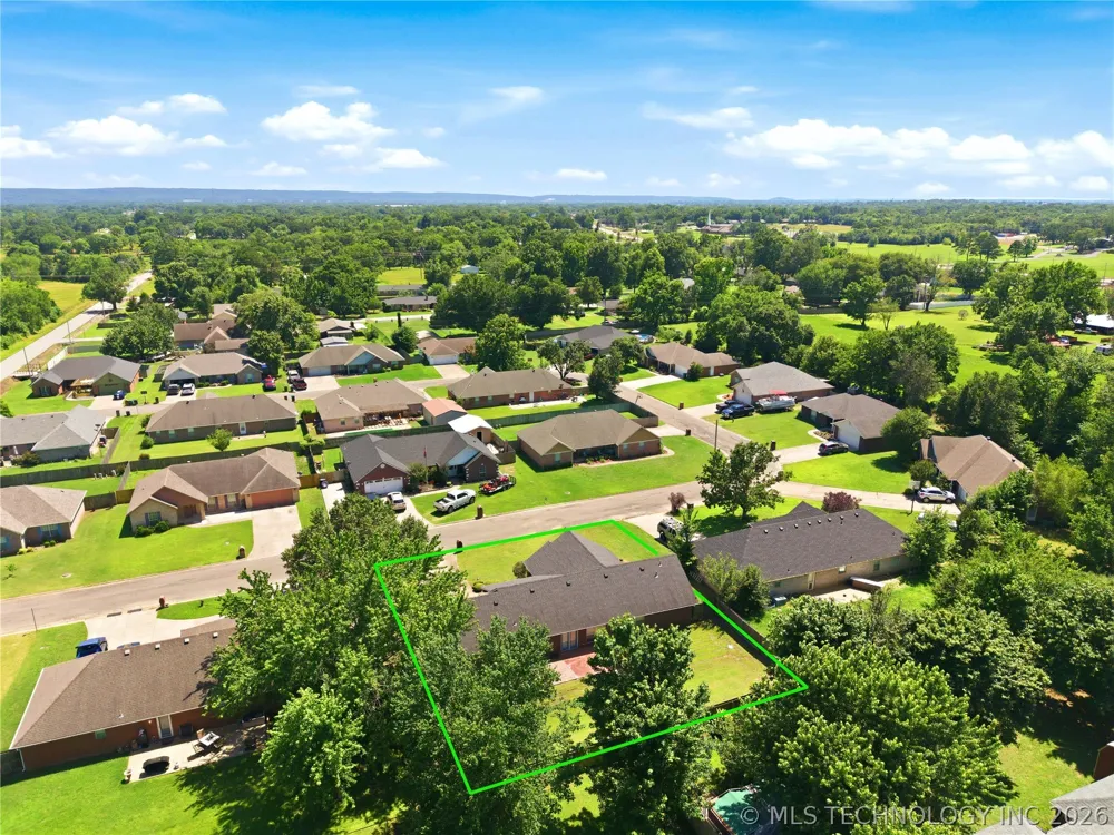 905 Kentucky Derby Sallisaw, OK 74955