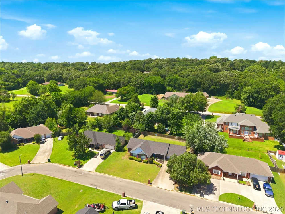905 Kentucky Derby Sallisaw, OK 74955