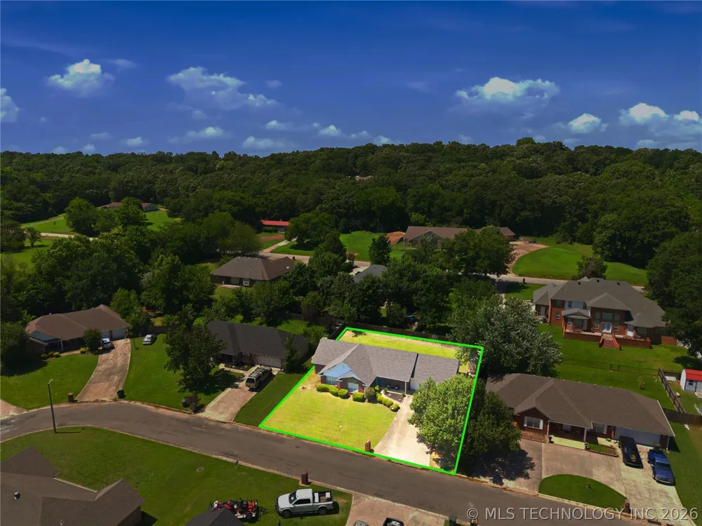905 Kentucky Derby Sallisaw, OK 74955