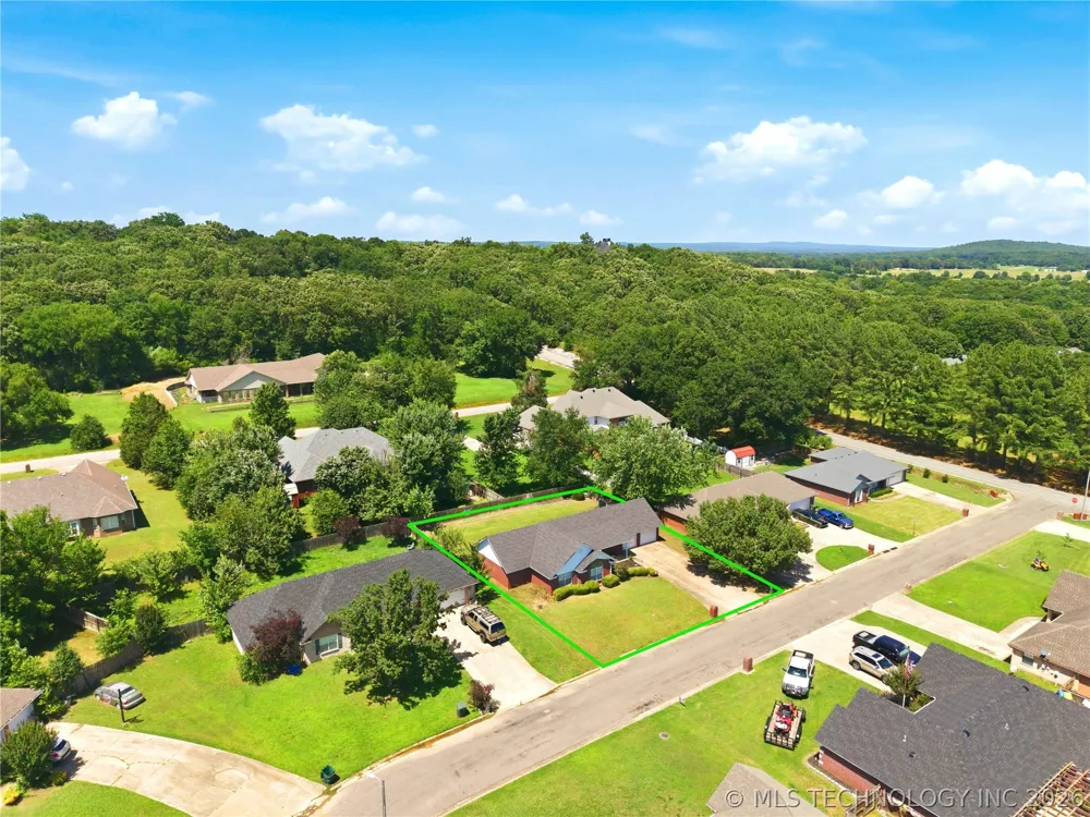 905 Kentucky Derby Sallisaw, OK 74955