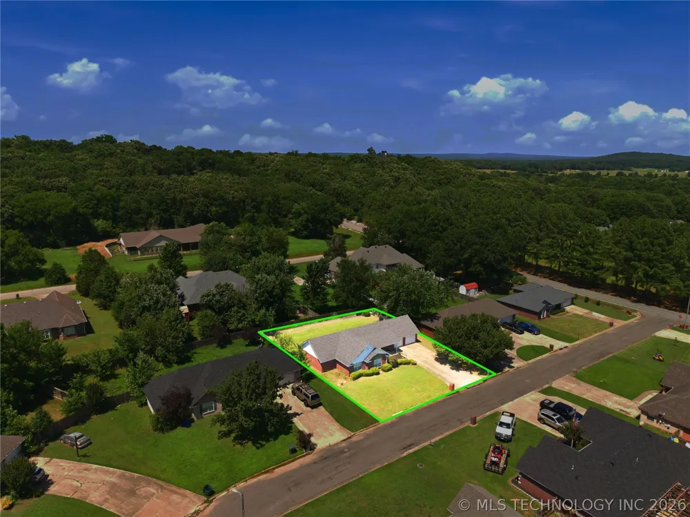 905 Kentucky Derby Sallisaw, OK 74955