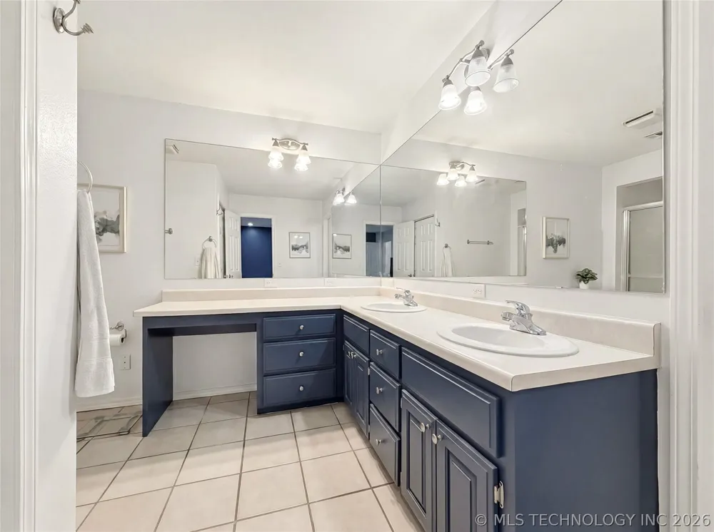 905 Kentucky Derby Sallisaw, OK 74955