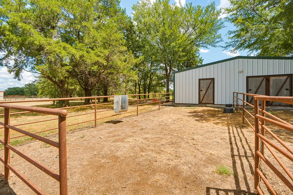 37969 County Road 1590 Coalgate, OK 74538