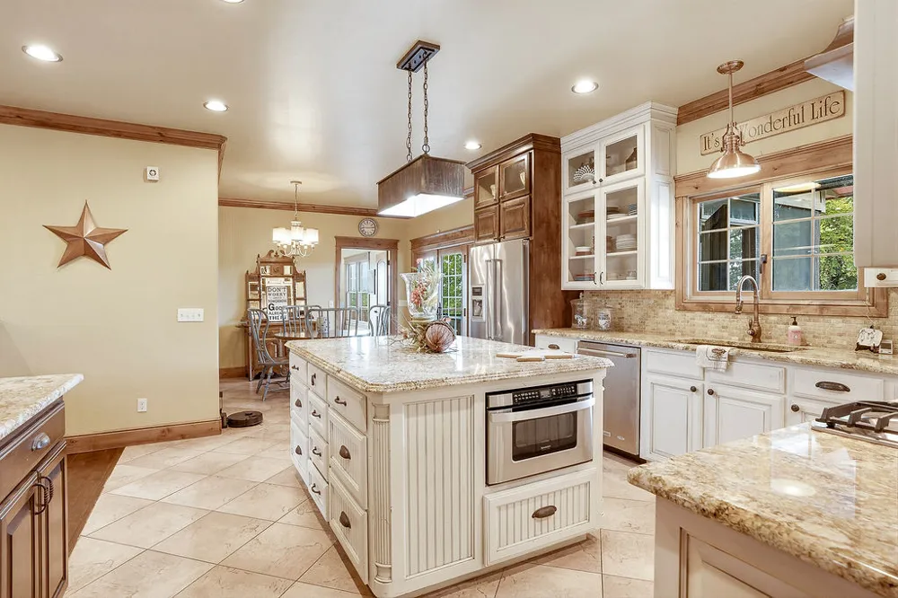 37969 County Road 1590 Coalgate, OK 74538