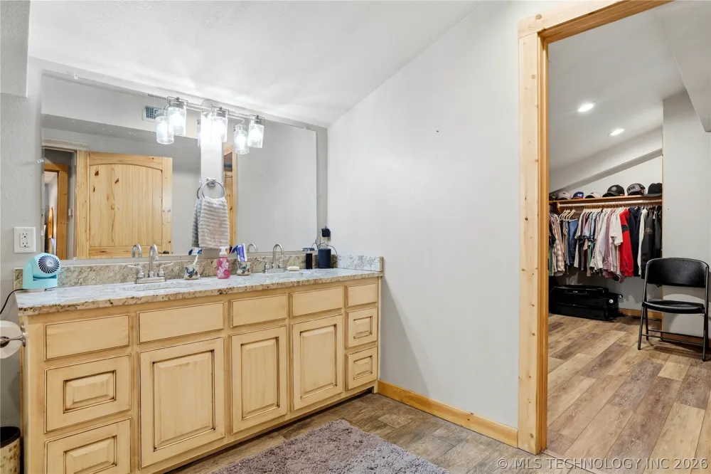 448622 E 978 ROAD Vian, OK 74962