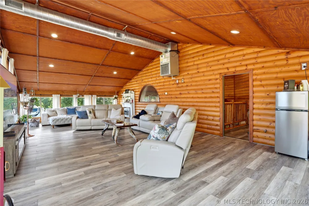 448622 E 978 ROAD Vian, OK 74962