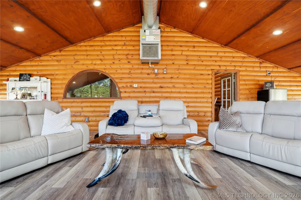 448622 E 978 ROAD Vian, OK 74962