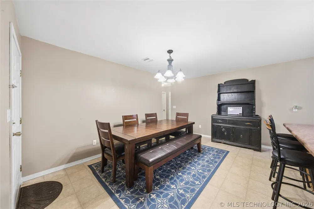 1005 W 21st Street Claremore, OK 74017