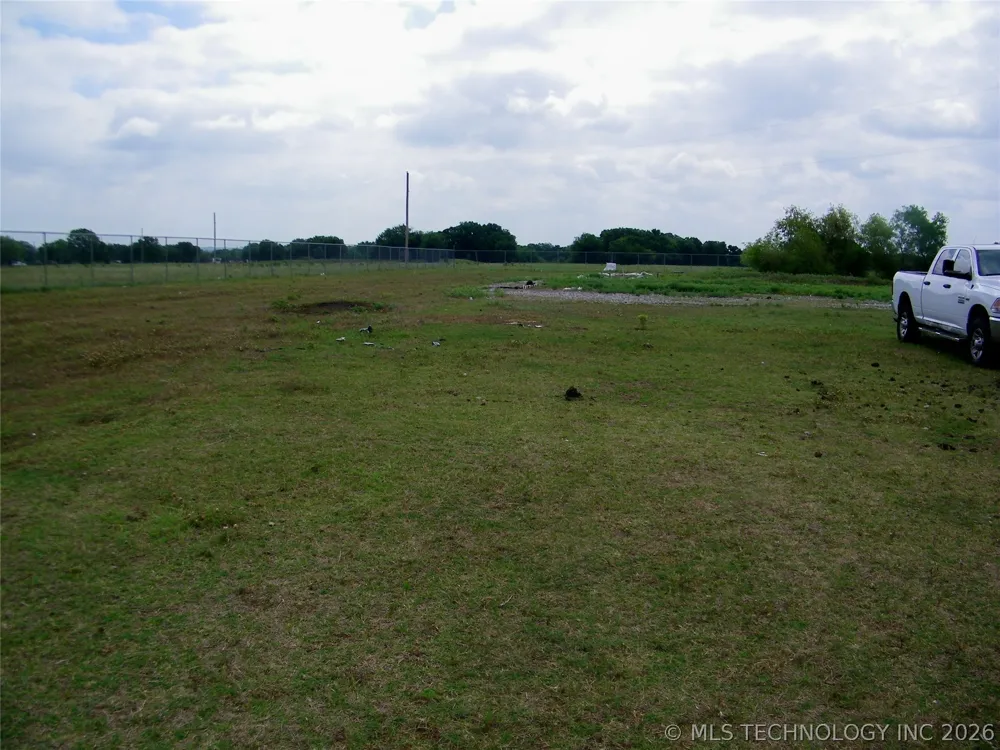 24148 E County Road 1670 Elmore City, OK 73433