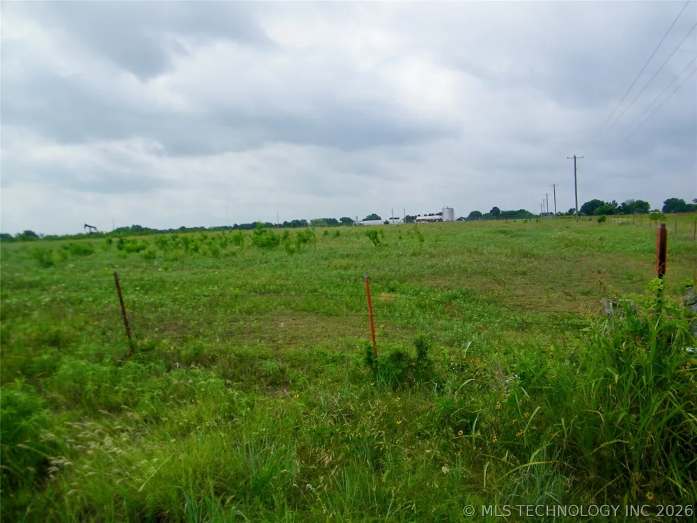 24148 E County Road 1670 Elmore City, OK 73433