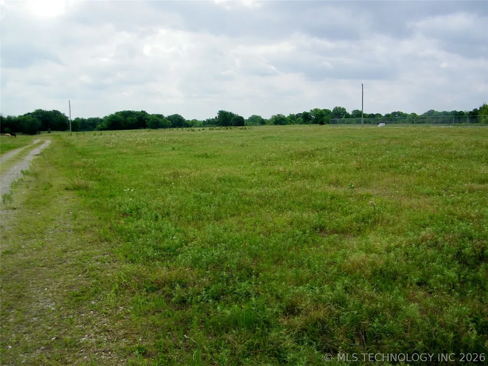 24148 E County Road 1670 Elmore City, OK 73433