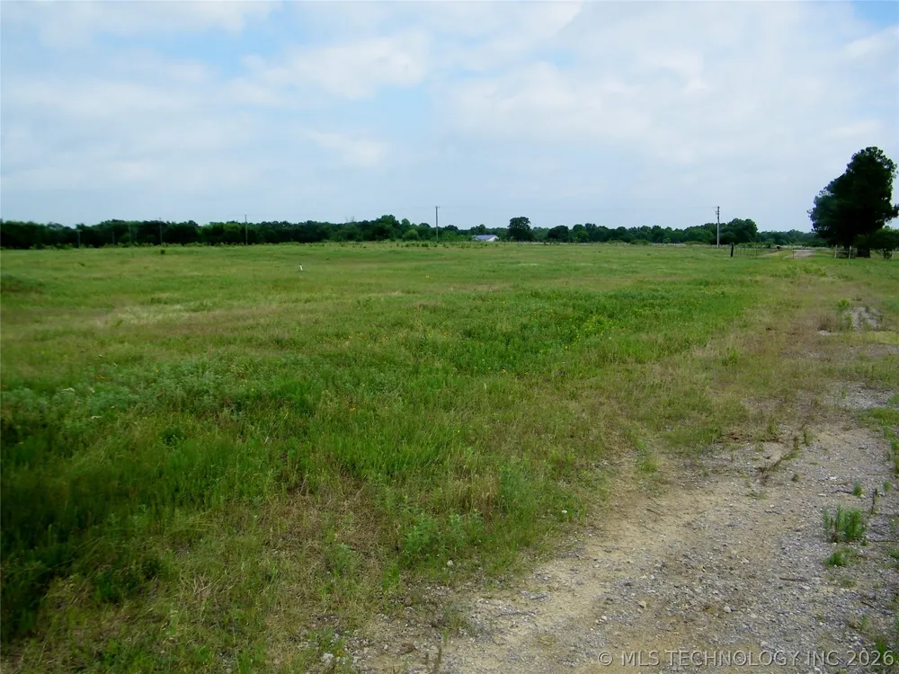 24148 E County Road 1670 Elmore City, OK 73433