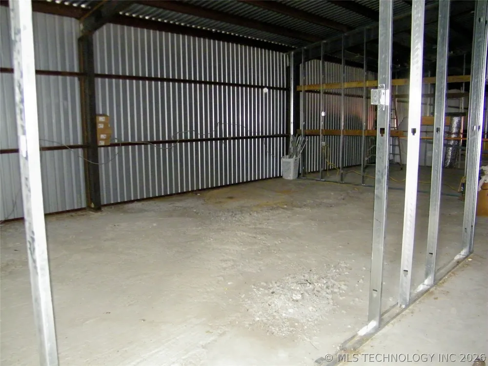 24148 E County Road 1670 Elmore City, OK 73433