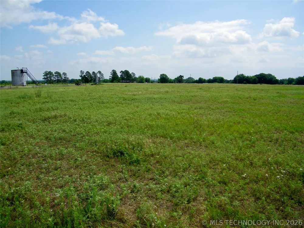 24148 E County Road 1670 Elmore City, OK 73433