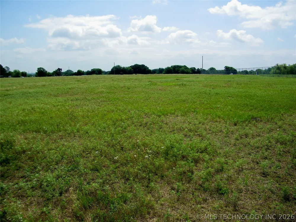 24148 E County Road 1670 Elmore City, OK 73433