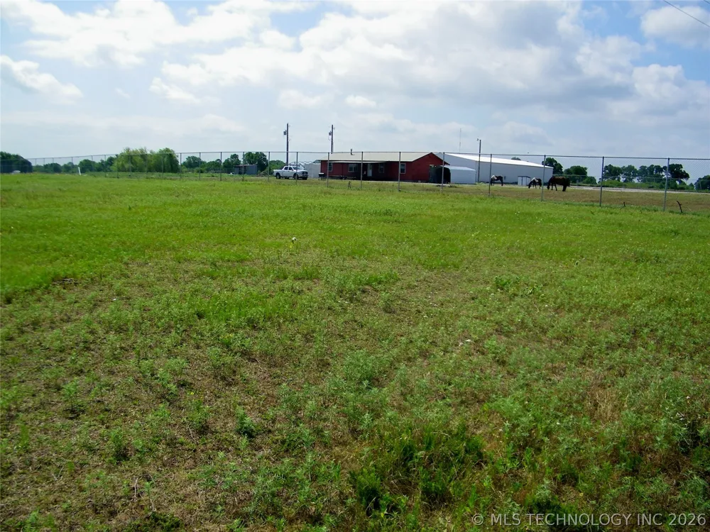 24148 E County Road 1670 Elmore City, OK 73433