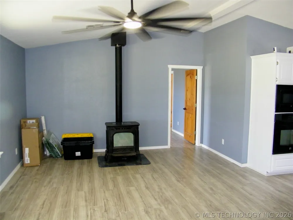 24148 E County Road 1670 Elmore City, OK 73433