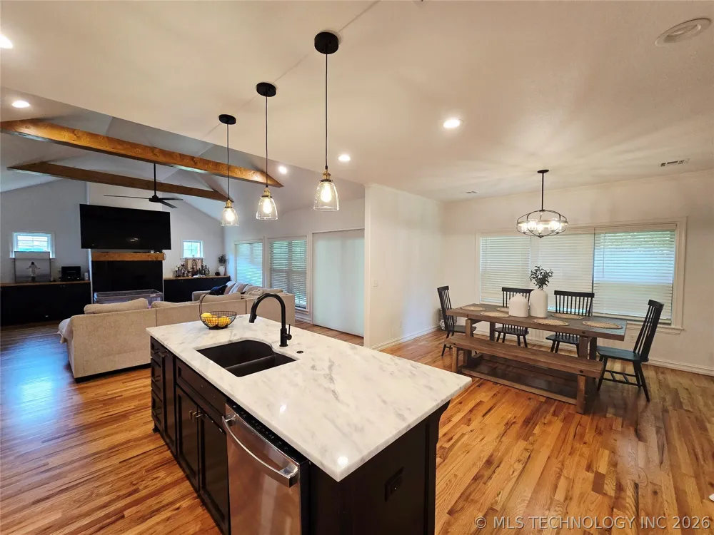 1715 W Blue Starr Drive Claremore, OK 74017