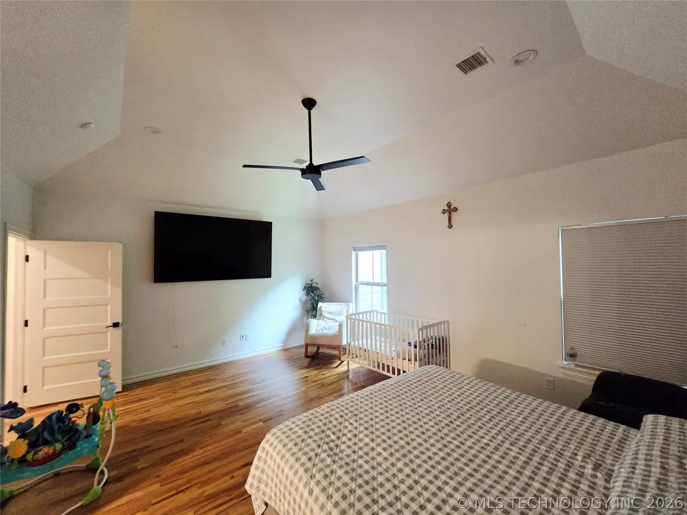 1715 W Blue Starr Drive Claremore, OK 74017
