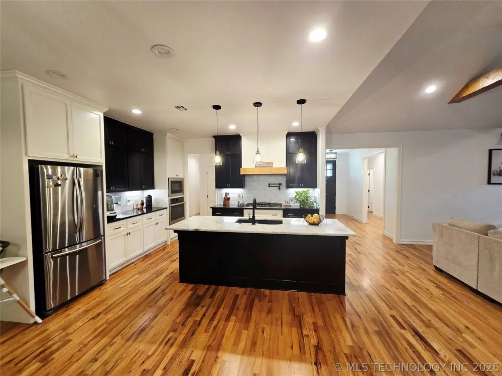 1715 W Blue Starr Drive Claremore, OK 74017