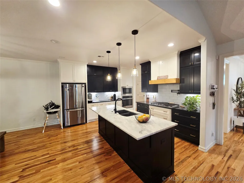 1715 W Blue Starr Drive Claremore, OK 74017