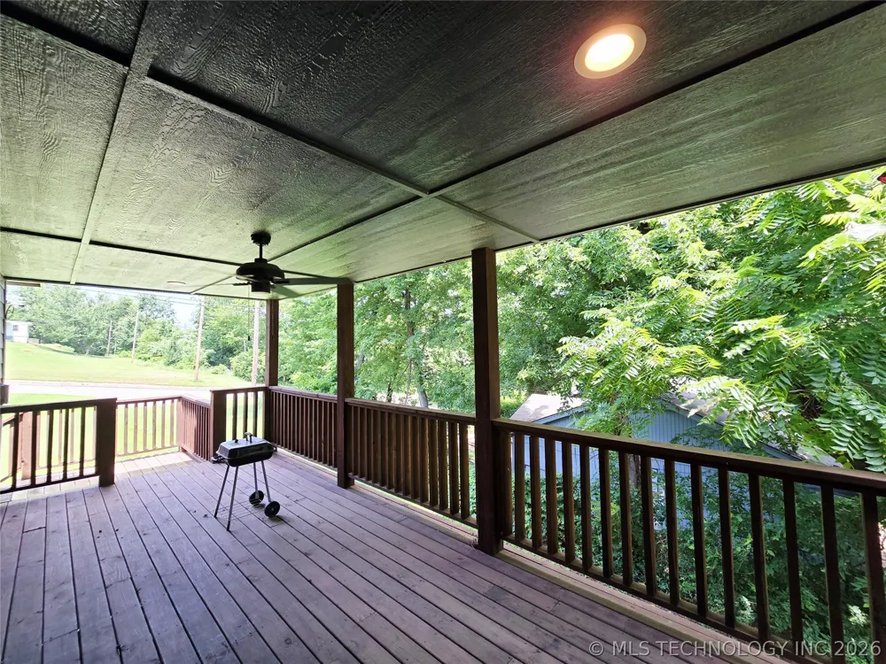 1715 W Blue Starr Drive Claremore, OK 74017