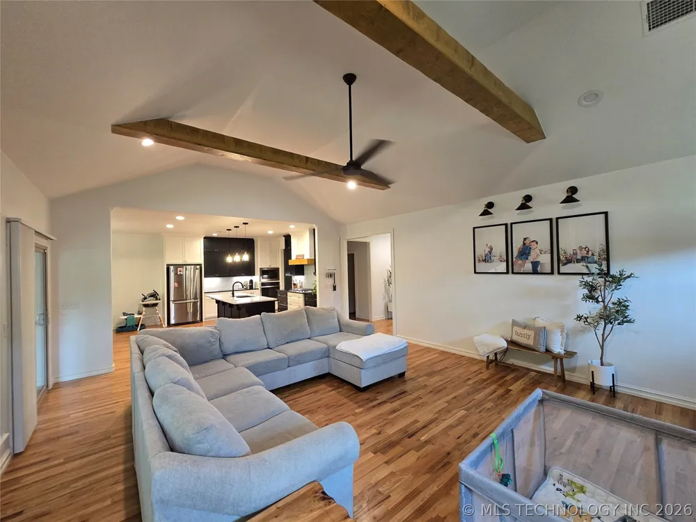 1715 W Blue Starr Drive Claremore, OK 74017