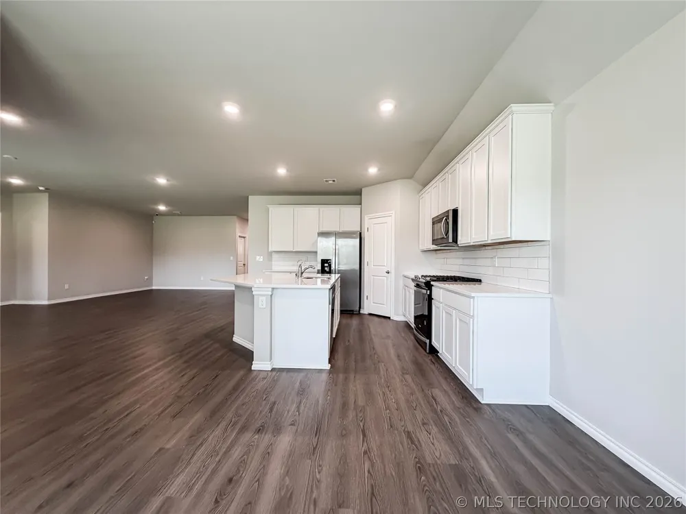 1507 Bluestem Drive Bartlesville, OK 74006