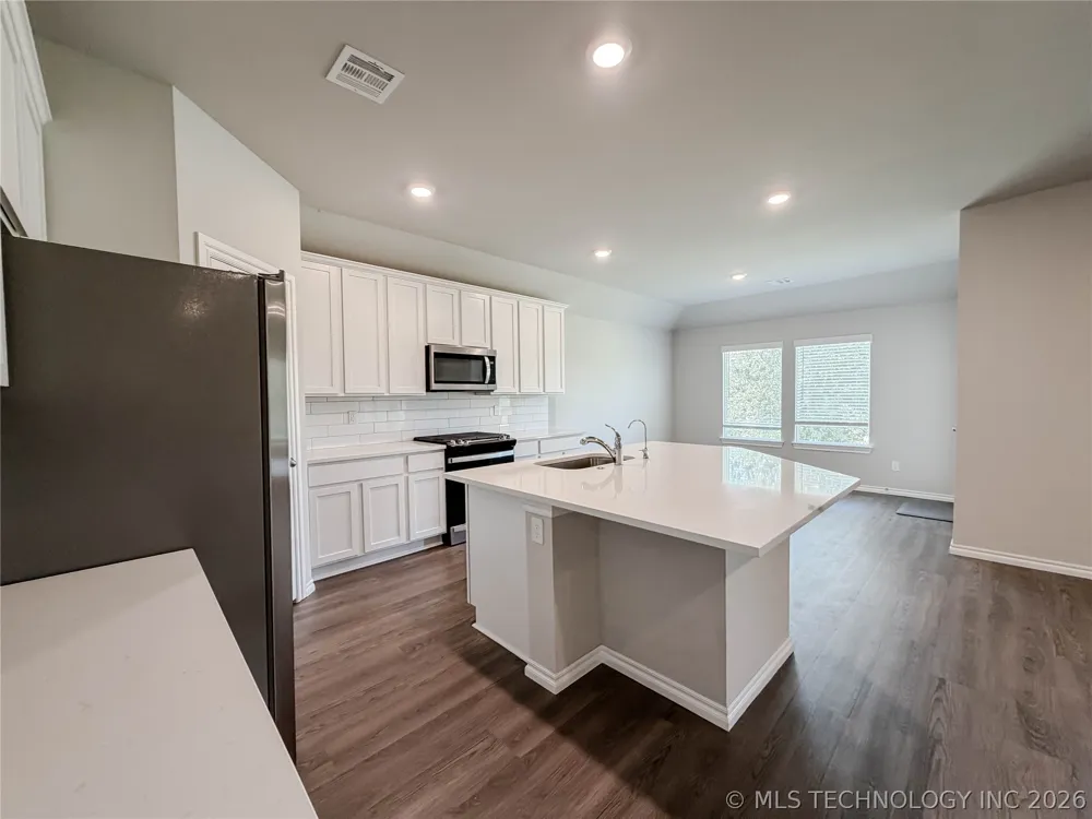 1507 Bluestem Drive Bartlesville, OK 74006