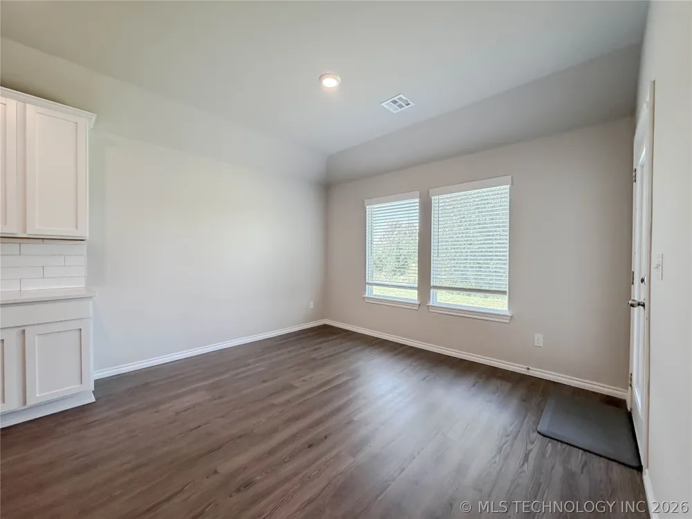 1507 Bluestem Drive Bartlesville, OK 74006