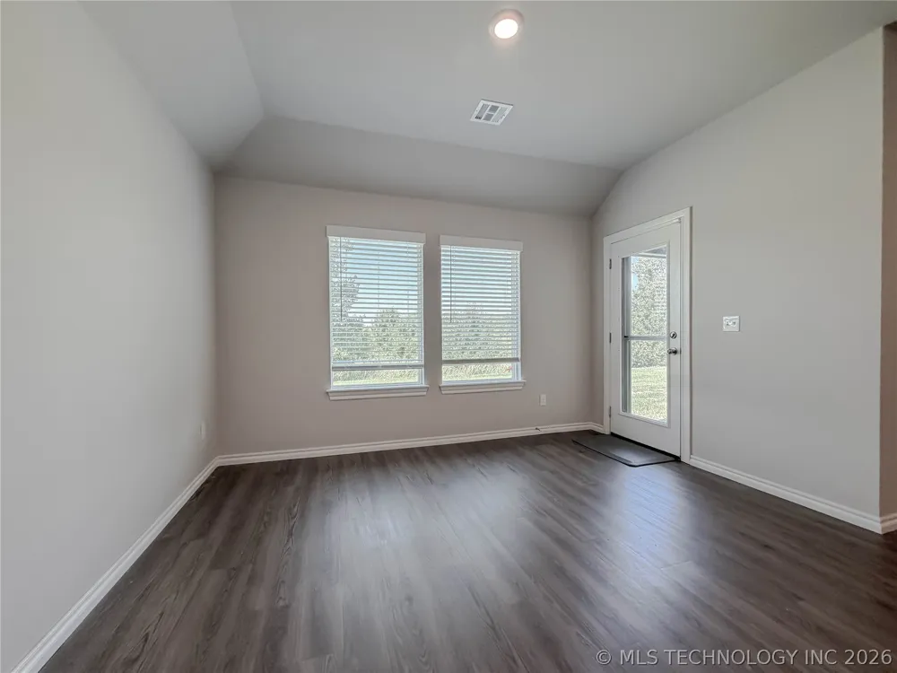 1507 Bluestem Drive Bartlesville, OK 74006