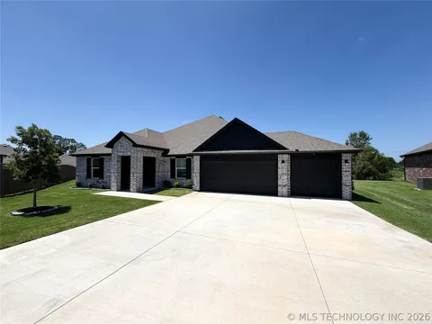 1507 Bluestem Drive