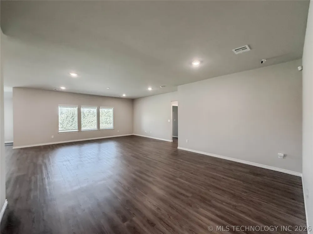 1507 Bluestem Drive Bartlesville, OK 74006
