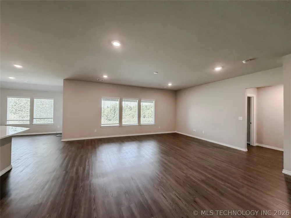 1507 Bluestem Drive Bartlesville, OK 74006