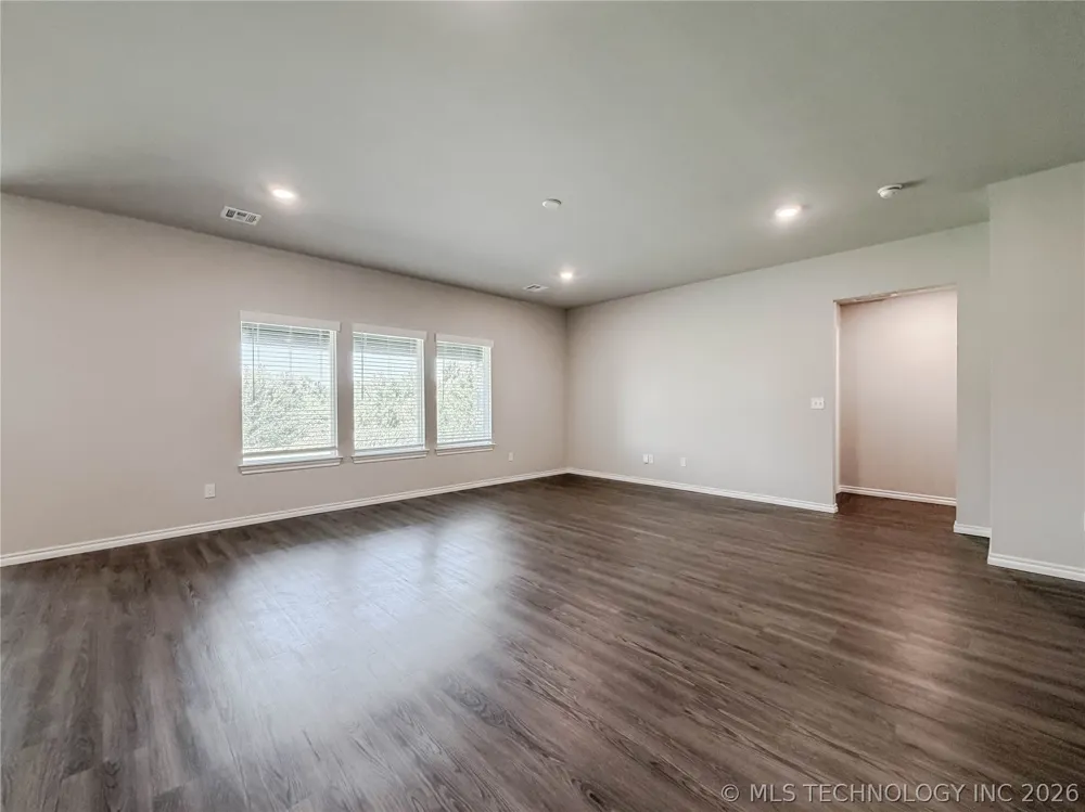 1507 Bluestem Drive Bartlesville, OK 74006