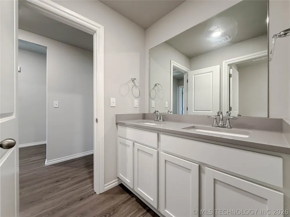 1507 Bluestem Drive Bartlesville, OK 74006