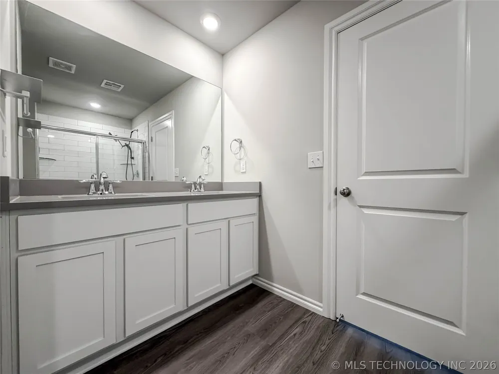 1507 Bluestem Drive Bartlesville, OK 74006