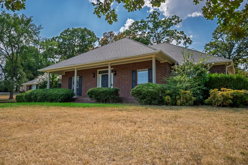 5353 Stonebriar Durant, OK 74701