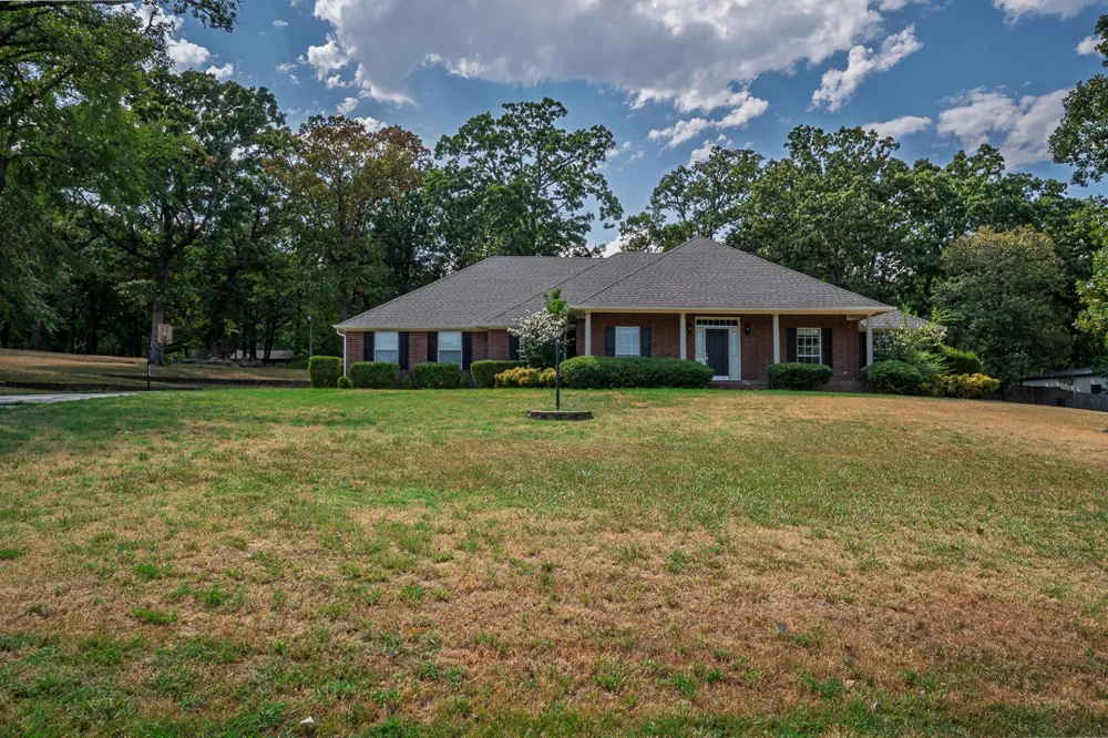 5353 Stonebriar Durant, OK 74701