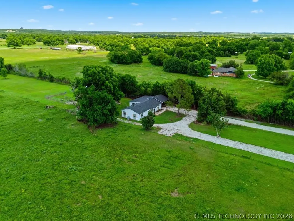 15760 County Road 1590 Ada, OK 74820