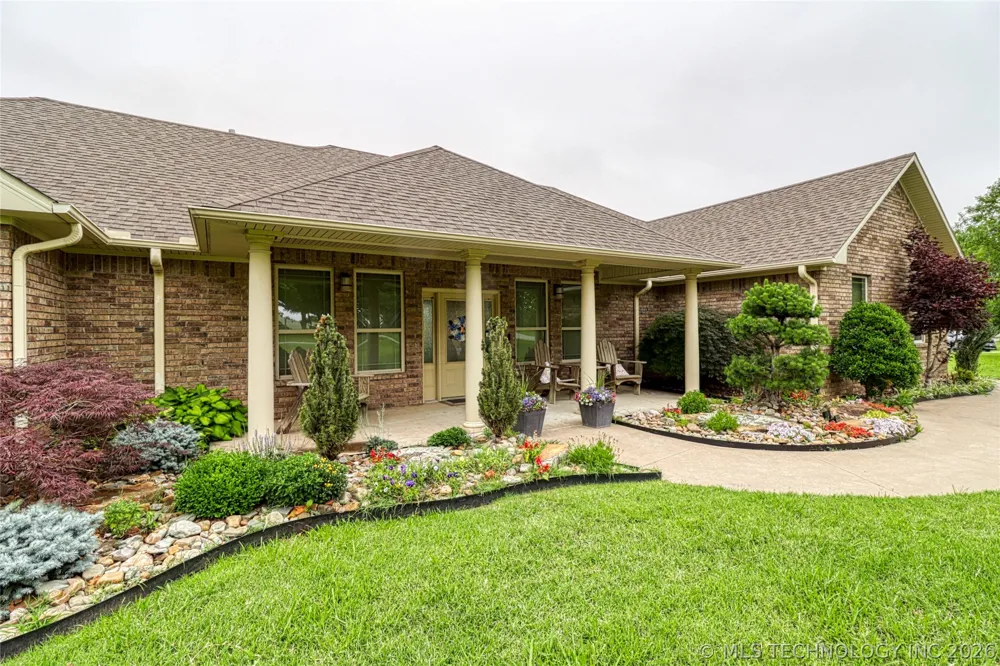 124 Walnut Ridge Eufaula, OK 74432