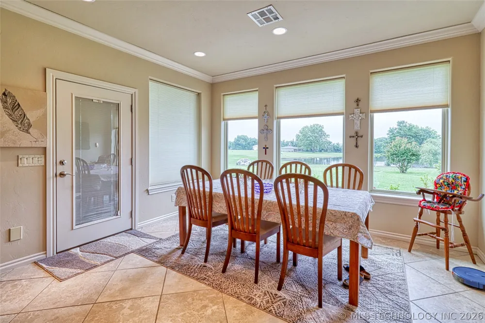 124 Walnut Ridge Eufaula, OK 74432