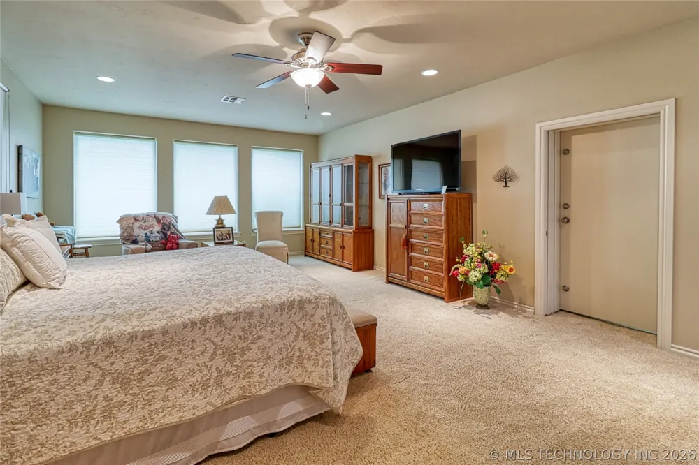 124 Walnut Ridge Eufaula, OK 74432