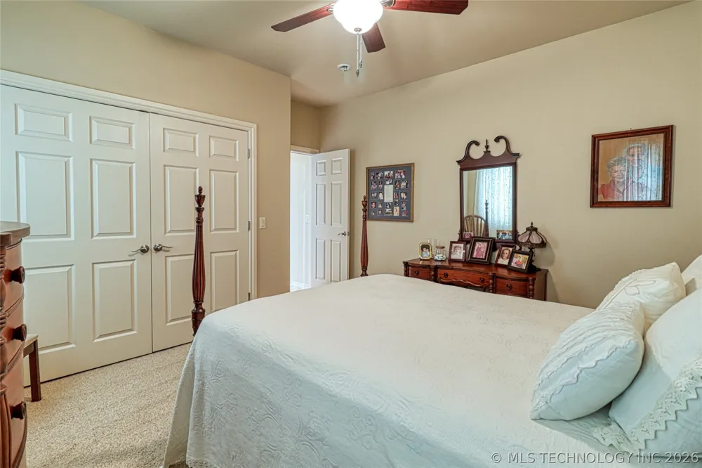 124 Walnut Ridge Eufaula, OK 74432