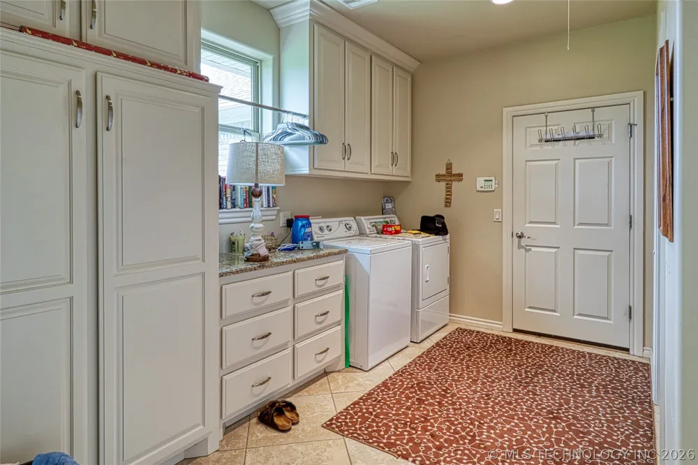 124 Walnut Ridge Eufaula, OK 74432